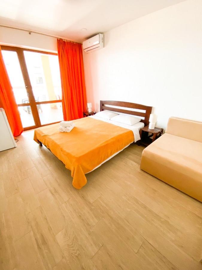 Золотий Лев Otel Zatoka Dış mekan fotoğraf