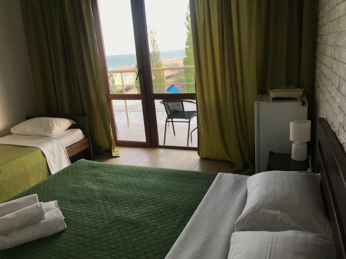 Золотий Лев Otel Zatoka Dış mekan fotoğraf