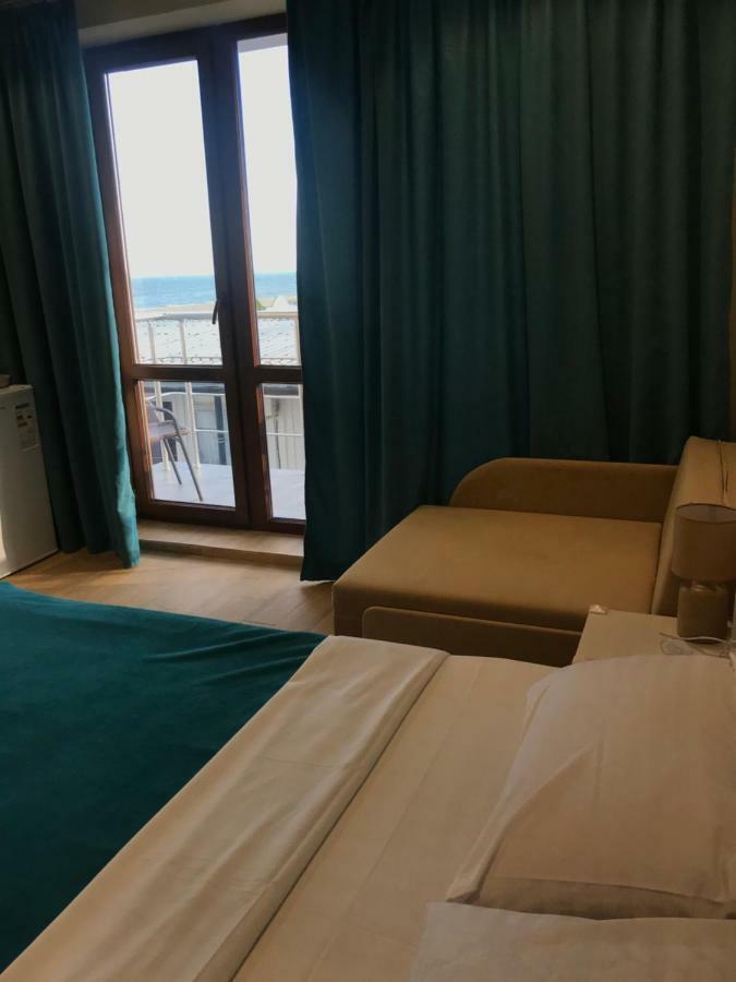 Золотий Лев Otel Zatoka Dış mekan fotoğraf