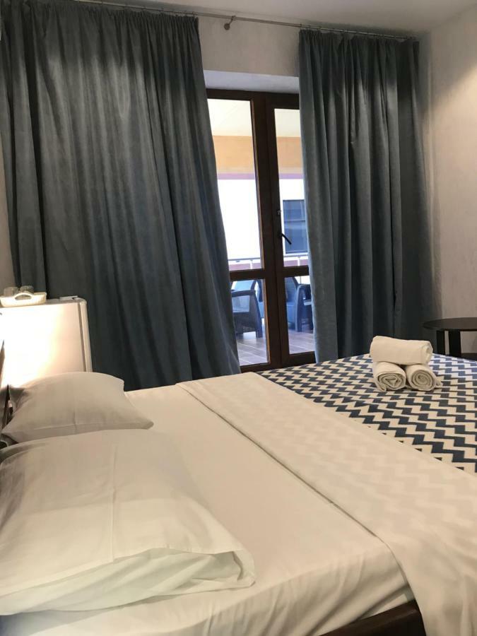 Золотий Лев Otel Zatoka Dış mekan fotoğraf
