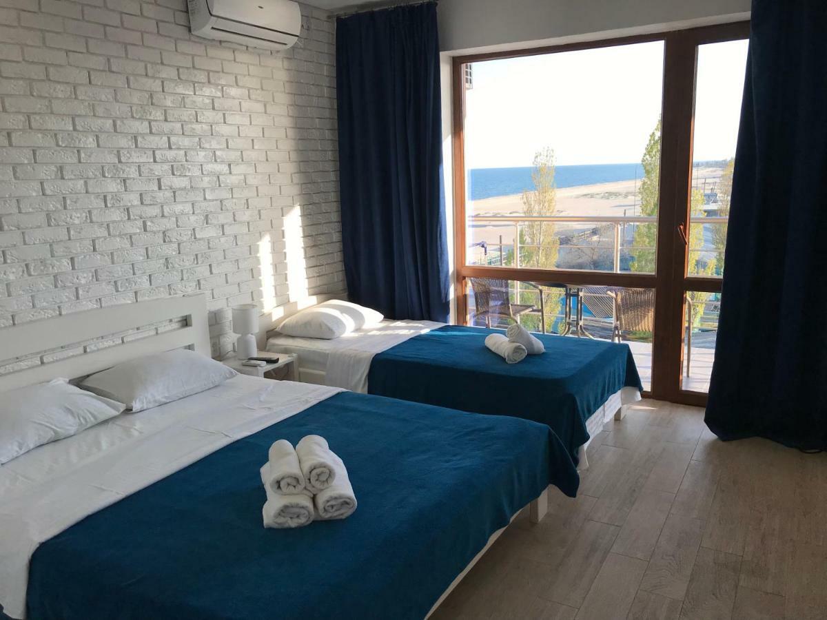 Золотий Лев Otel Zatoka Dış mekan fotoğraf